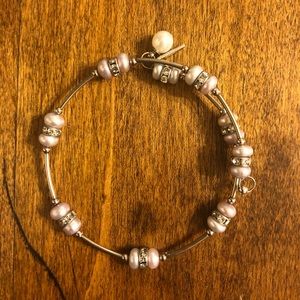 Vantel Pearls wire wrap bracelet